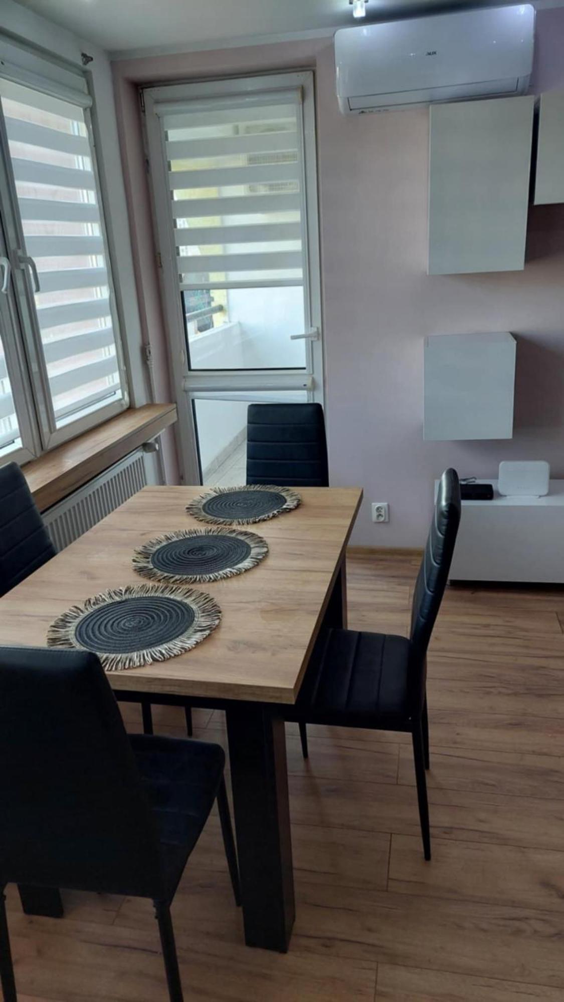 Ekskluzywny Apartament W Centrum Z Klimatyzacja I Balkonem Lubiń Extérieur photo